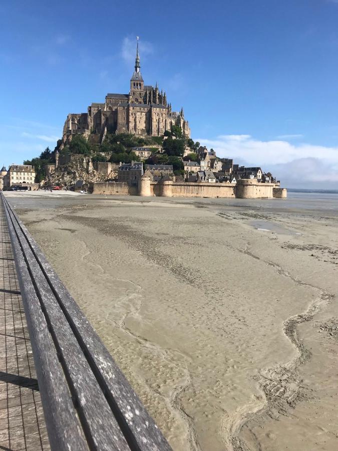 La Cahudiere Saint-Martin-Landelles エクステリア 写真